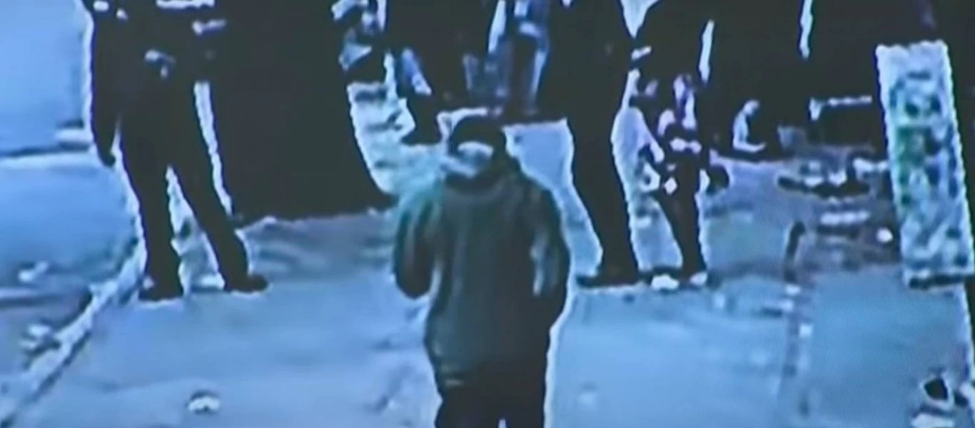 ΗΠΑ: Άνδρας πέφτει σε τρύπα και δεν φωνάζει για να μην μπουν αρουραίοι στο στόμα του (βίντεο)